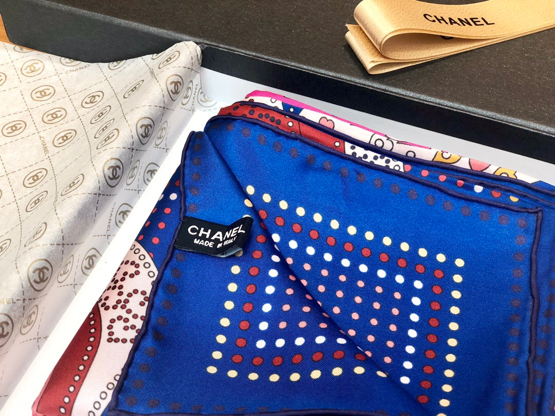 CC Square Scarf 140 CM In Colorful Silk Twill 288632