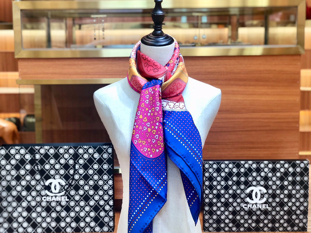CC Square Scarf 140 CM In Colorful Silk Twill 288632