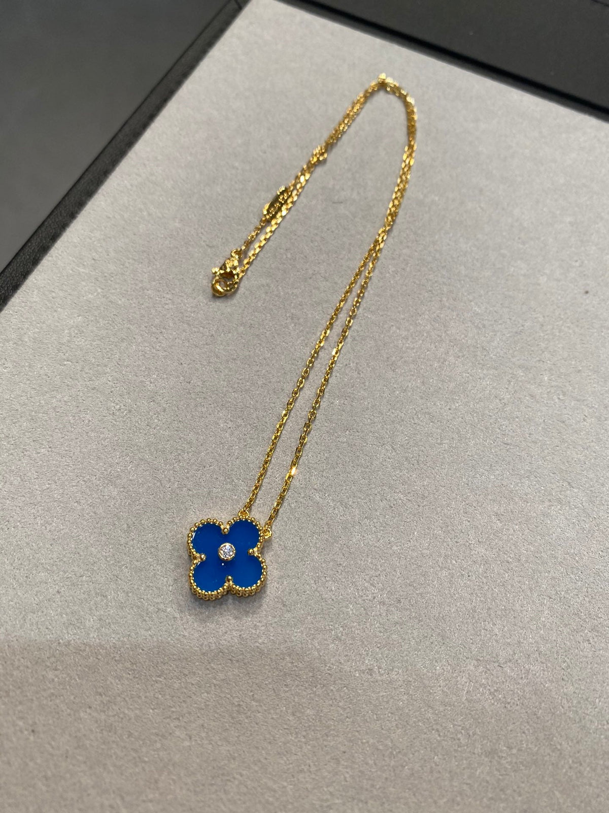 VCA Clover Vintage Agate Blue 1 Diamond Necklace Gold