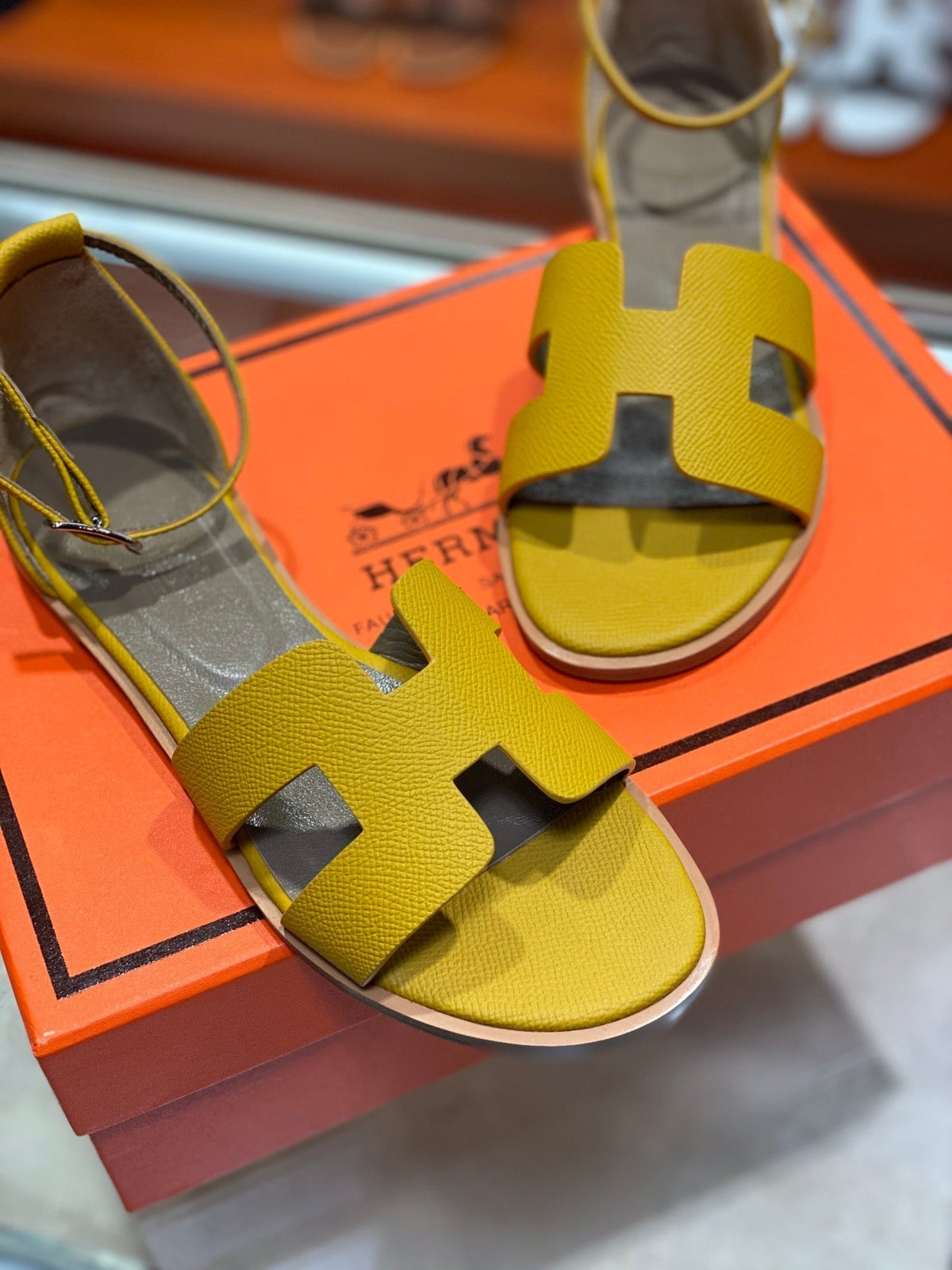 SANTORINI SANDAL AMBER CALFSKIN