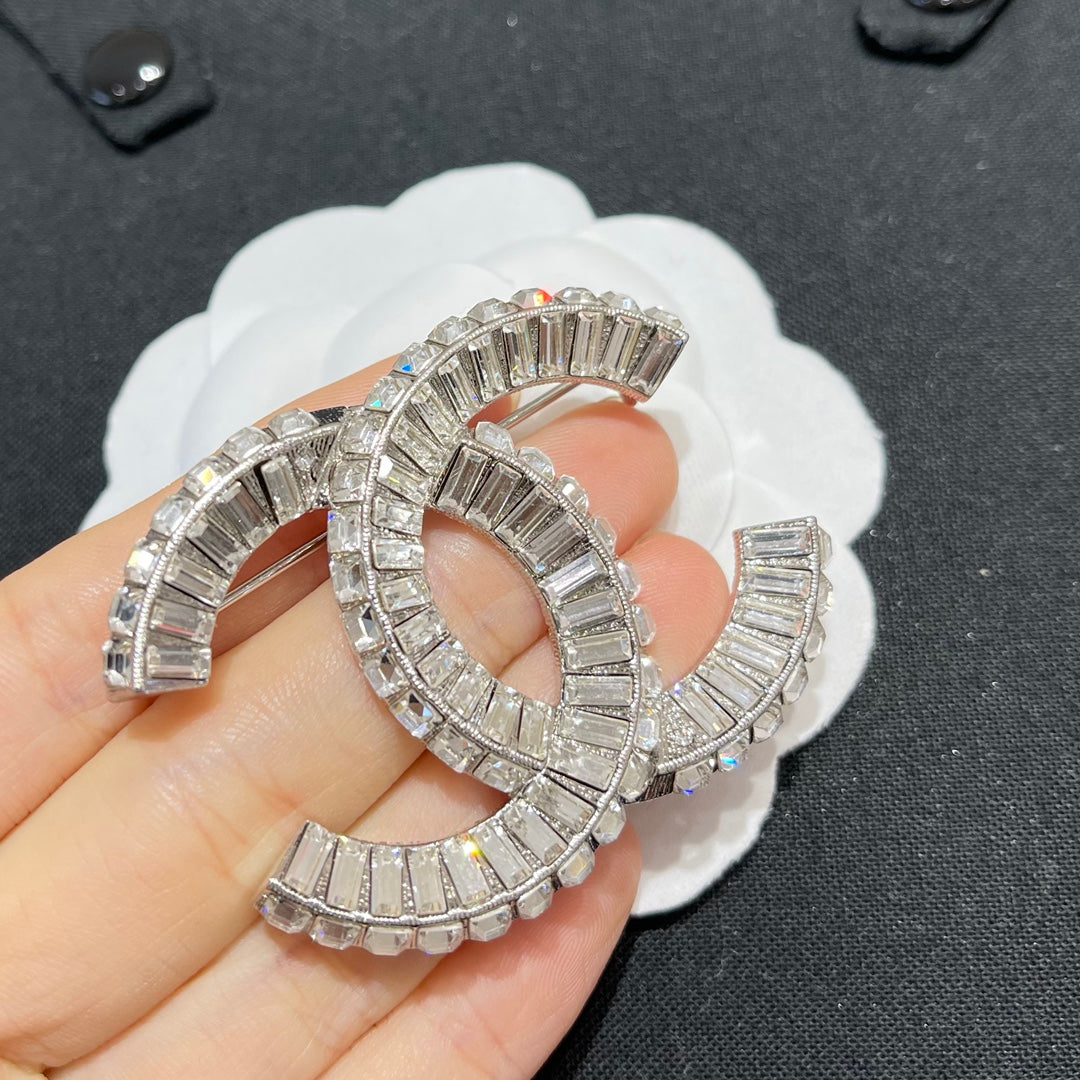 CC Brooch 157811