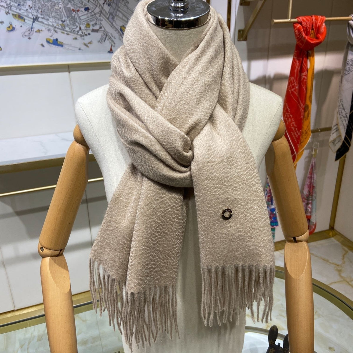 LP Grande Unita Scarf 200 CM In Light Beige Cashmere 645524