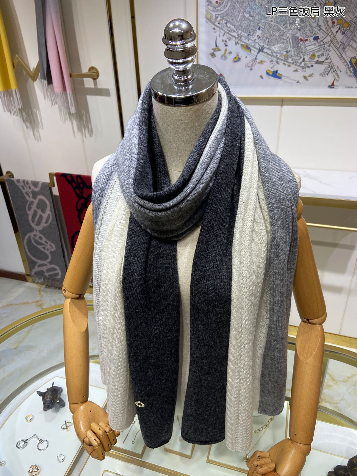 LP Scarf 190 CM In Grey White Mix Black Cashmere  649676