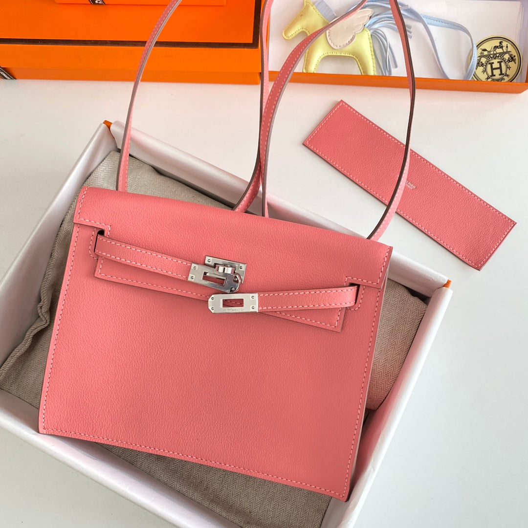 Kelly Danse II 22cm Pink Evercolor Leather Shw