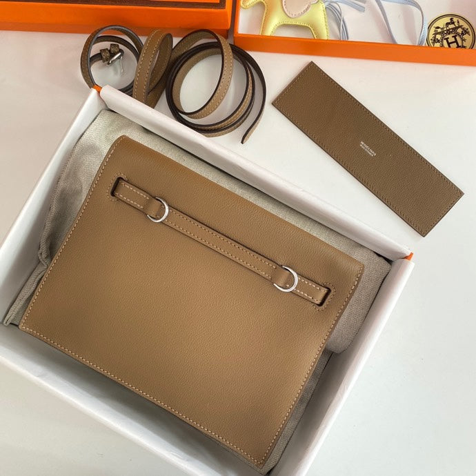Kelly Danse II 22cm Brown Evercolor Leather Shw