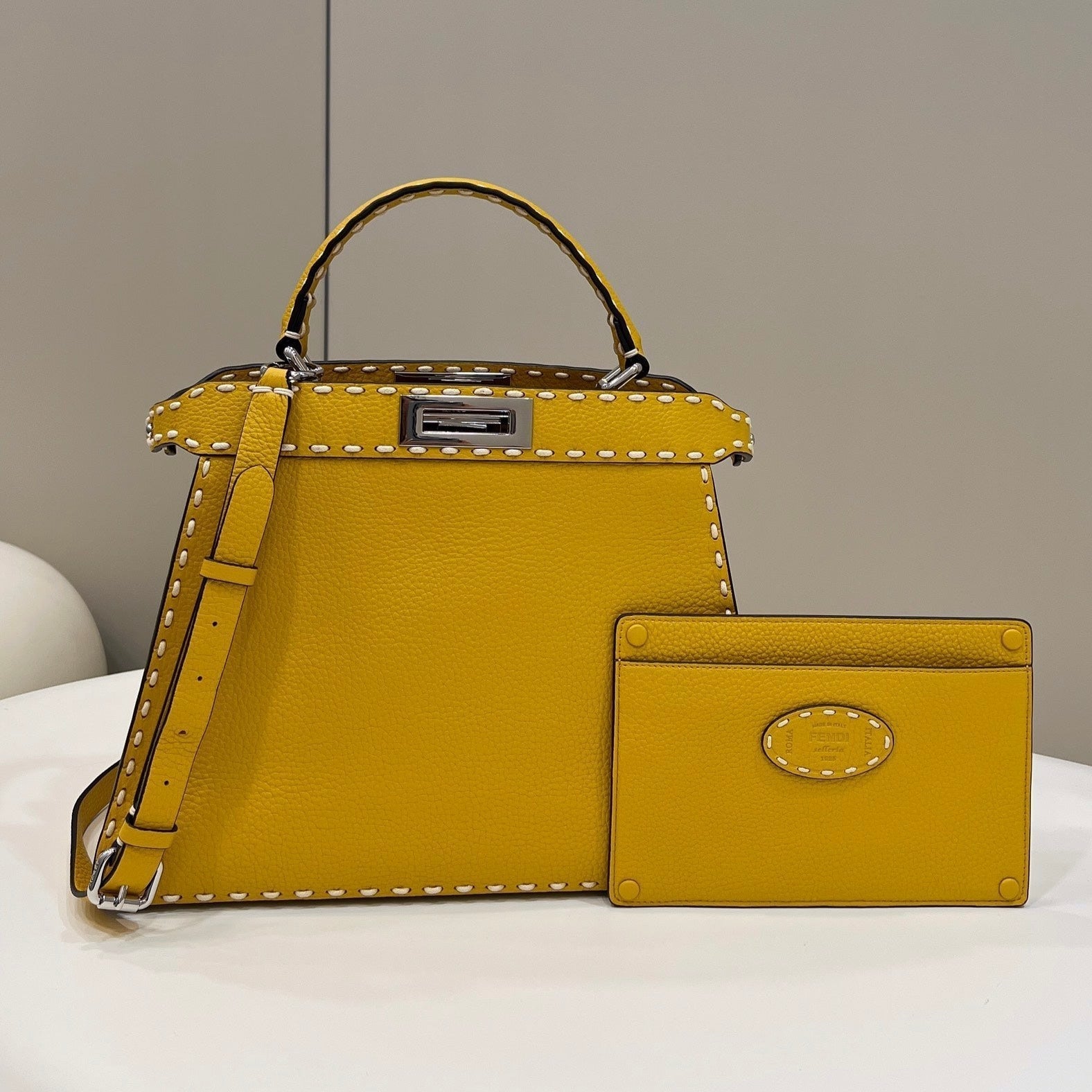 PEEKABOO ISEEU 33 IN YELLOW GRAINED CALFSKIN SILVER HARDWARE
