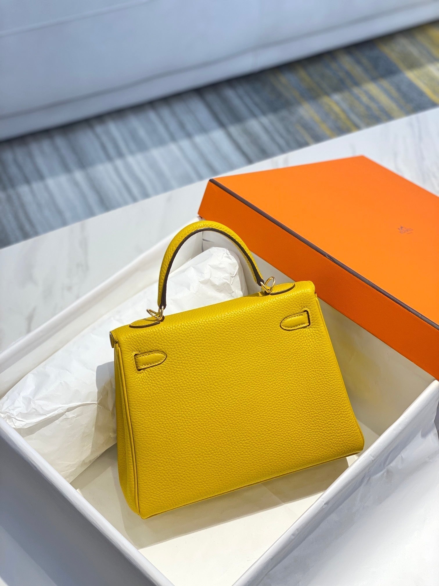 HM KELLY 28CM YELLOW TOGO GOLD HARDWARE