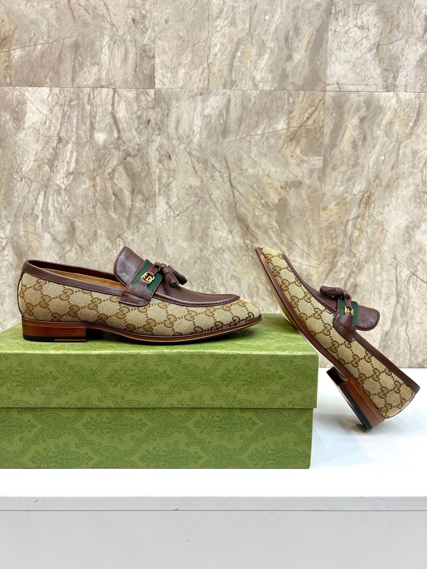 GG Men's Tassel Loafer Brown Cowhide Canvas 548740