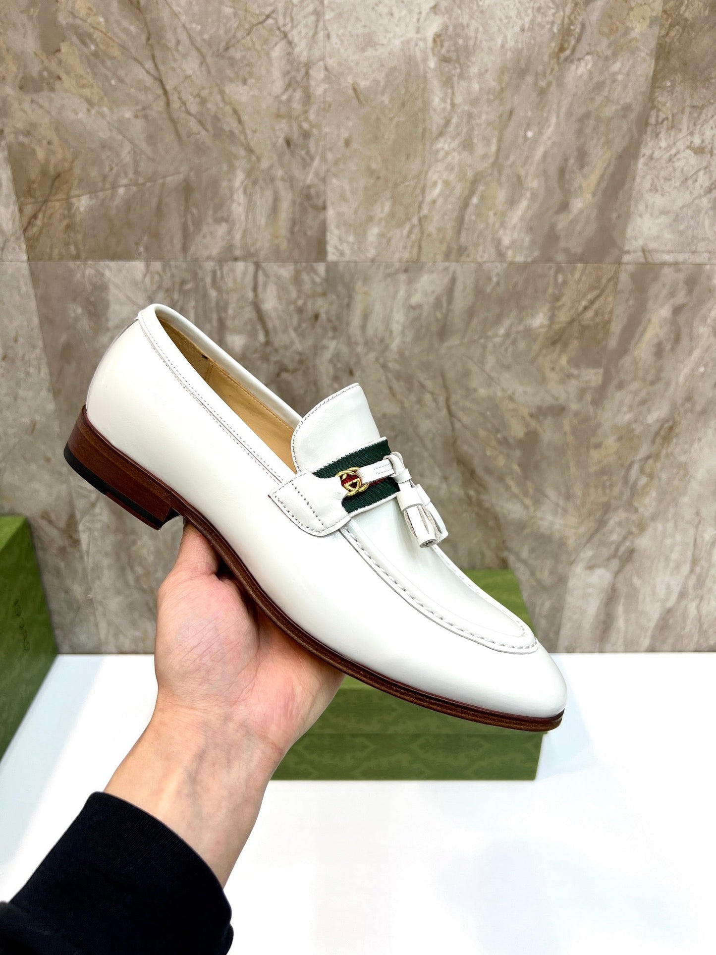 GG Men's Tassel Loafer White Cowhide 548746