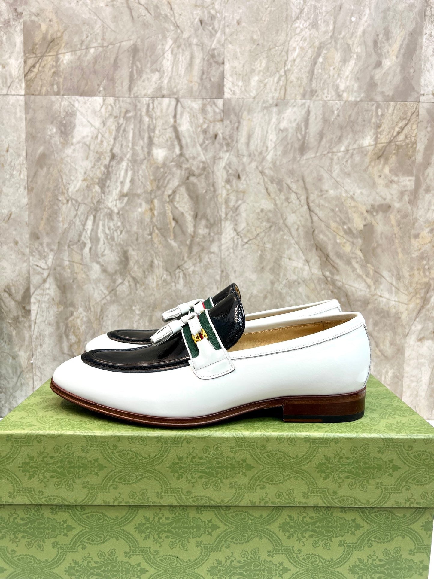 GG Men's Tassel Loafer White Black Patent Leather 548747