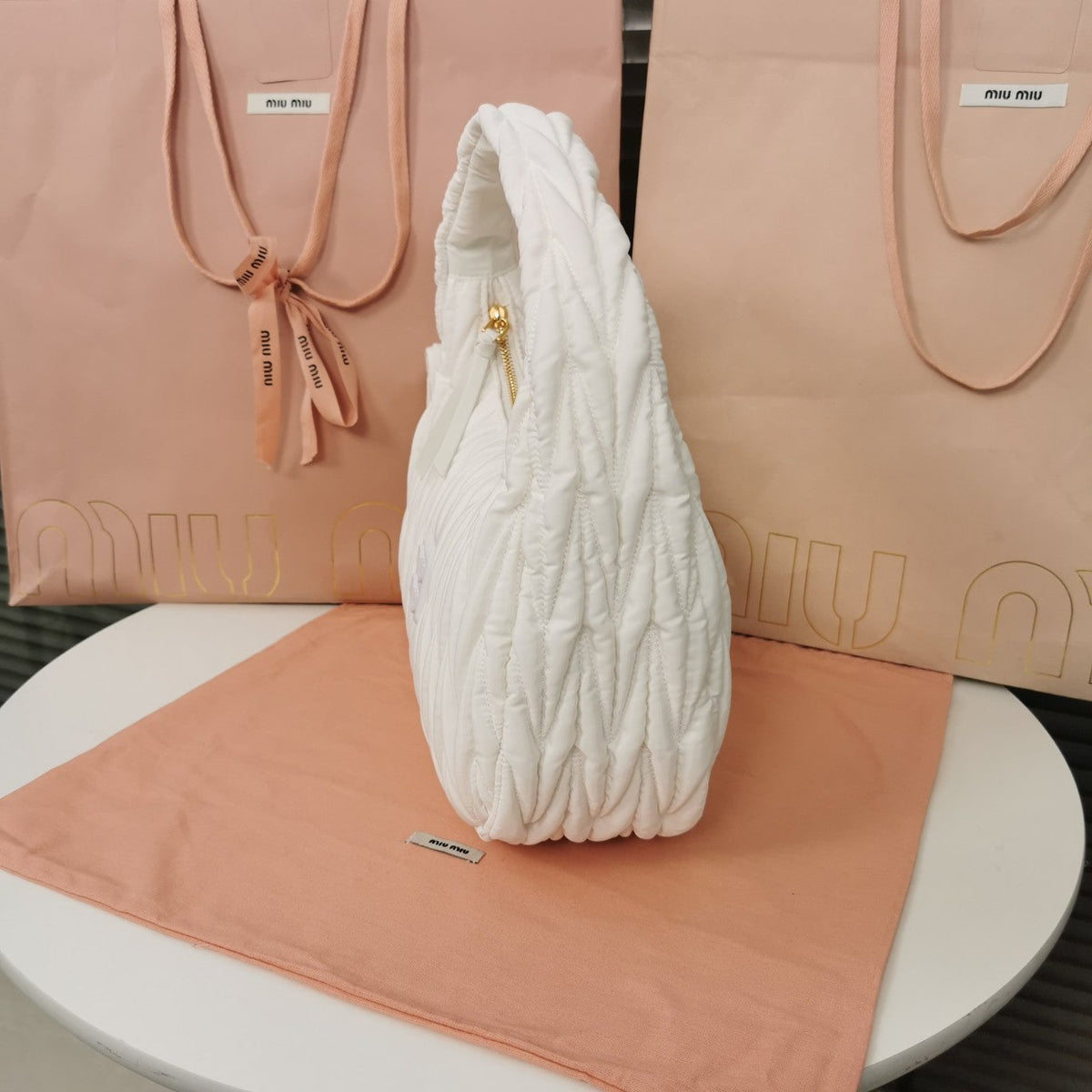 WANDER 28 BAG IN WHITE ECO - FRIENDLY NYLON