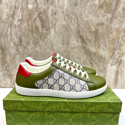 GG Men's Supreme Sneaker Green Canvas Cowhide 525928