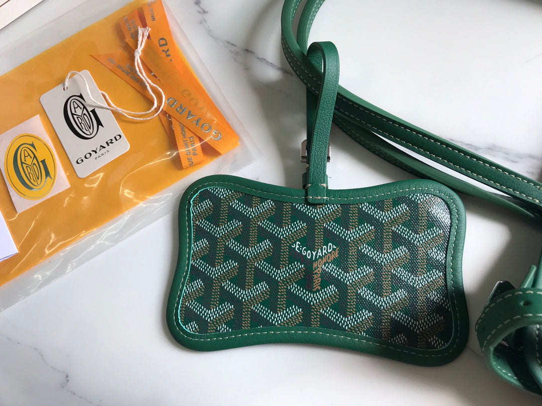 CHIEN GRIS BAG 33 IN GREEN GOYARDINE CANVAS AND CALFSKIN TRIM