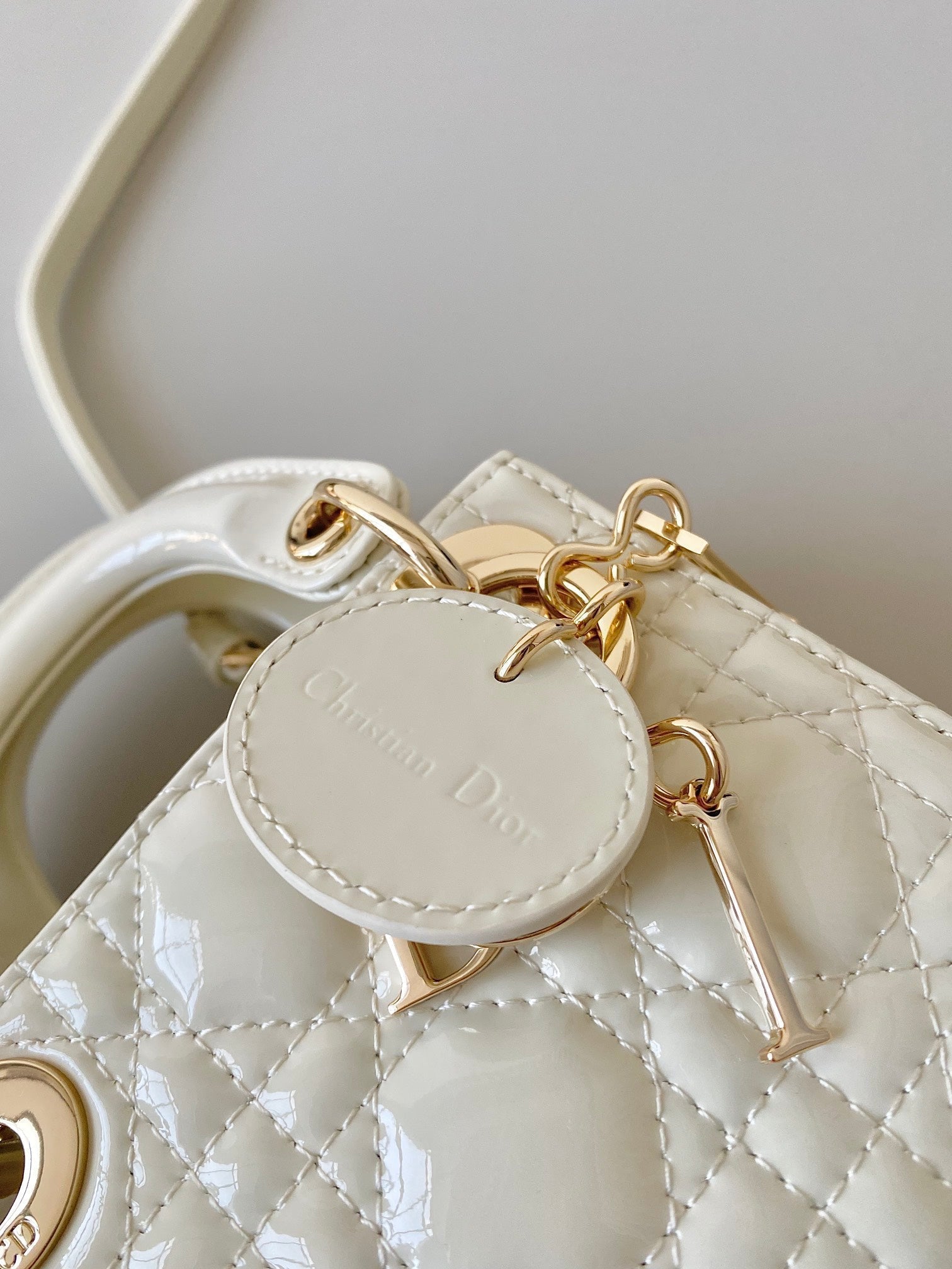 micro lady 12 white patent calfskin