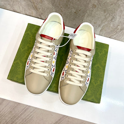 GG Men's Supreme Sneaker Light Cream Canvas Cowhide 525929