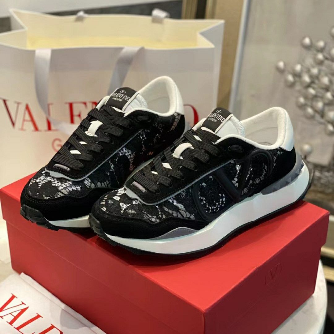 Lace And Mesh Lacerunner Sneaker In Black Mix White 994617