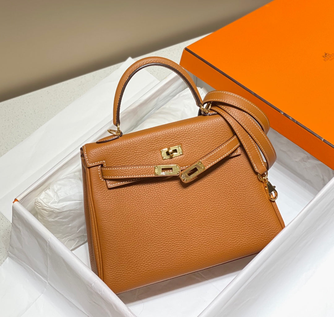 HM KELLY 28CM TAN TOGO GOLD HARDWARE