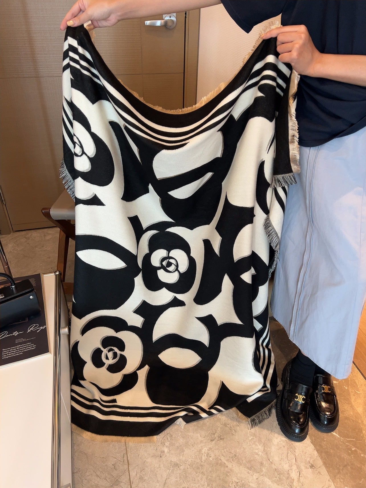 CC Square Scarf 140 CM In Black Mix White Cashmere 319061
