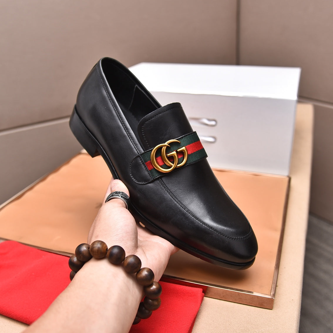 GG Men's Loafer Black Cowhide 522705