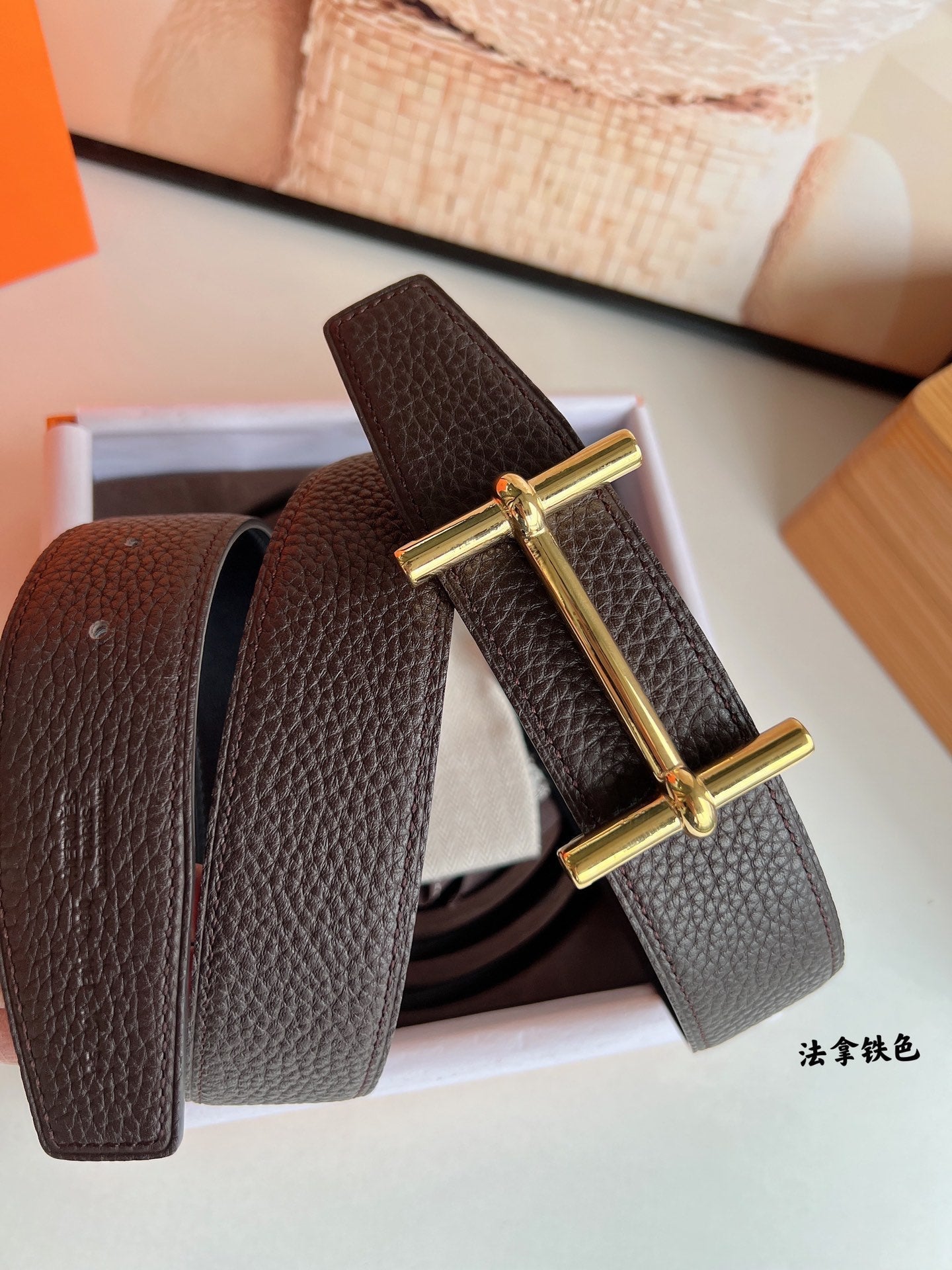 HM H D'ANCRE BELT BUCKLE & REVERSIBLE CHOCOLATE BROWN LEATHER STRAP 38 MM GOLD HARDWARE
