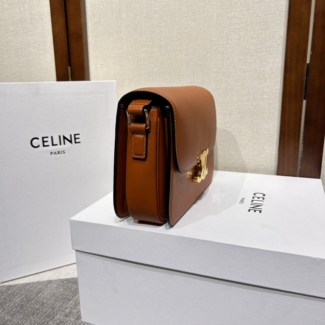 triomphe 22 brown calfskin gold hardware