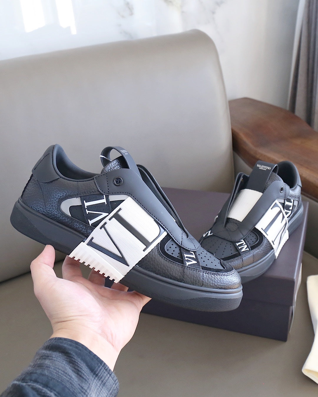 VT 25 Slip-On VL7N Sneaker Black White Cowhide 348993