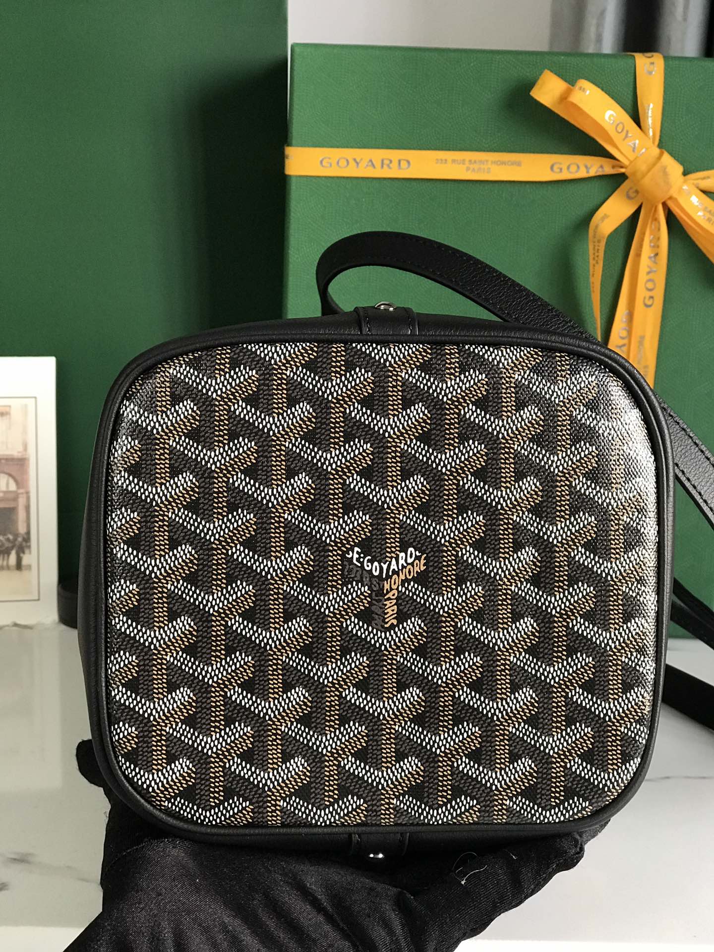 PETIT FLOT BUCKET BAG 22 IN BLACK GOYARDINE CANVAS AND LAMBSKIN TRIM