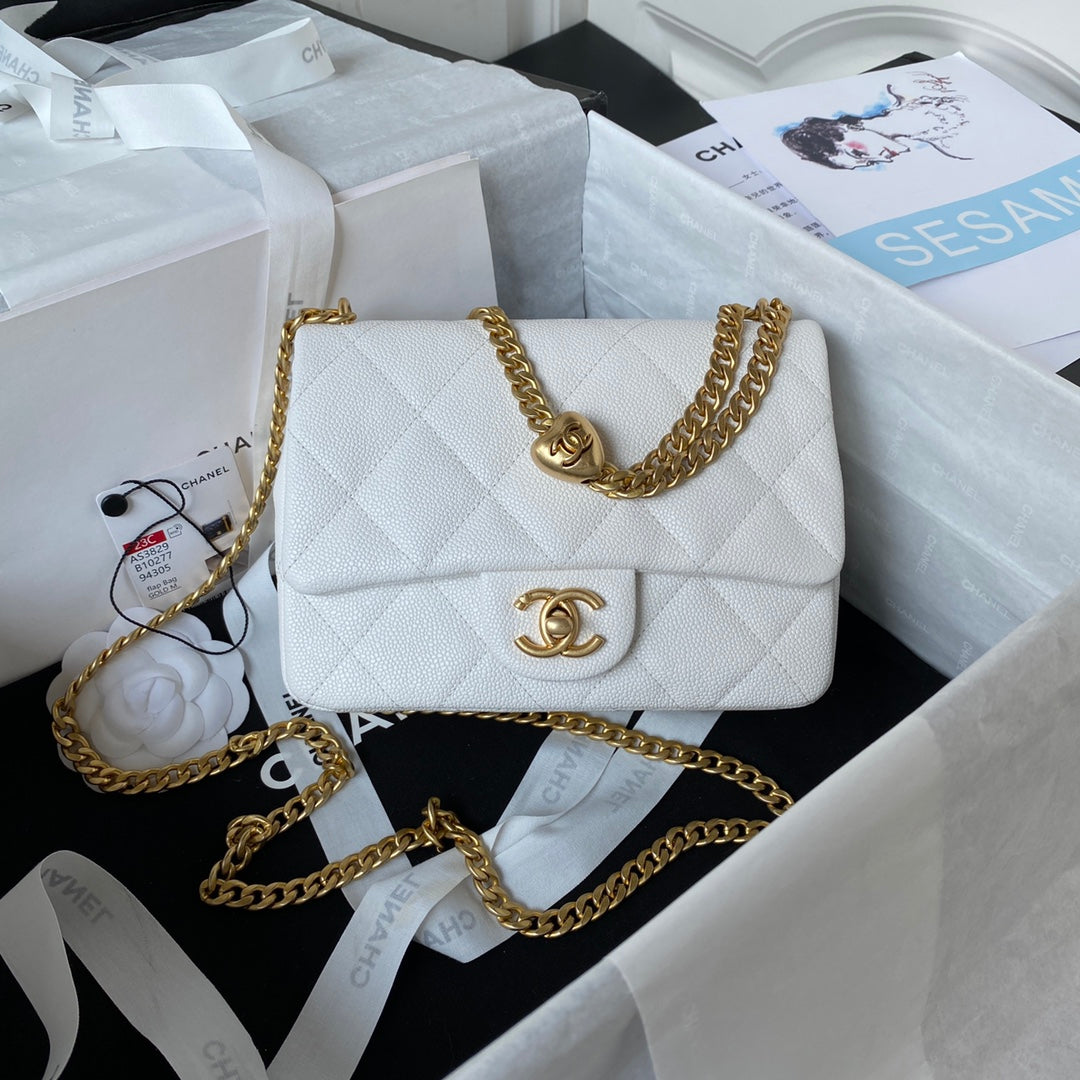 Flap Bag 20cm White Caviar Gold Hardware