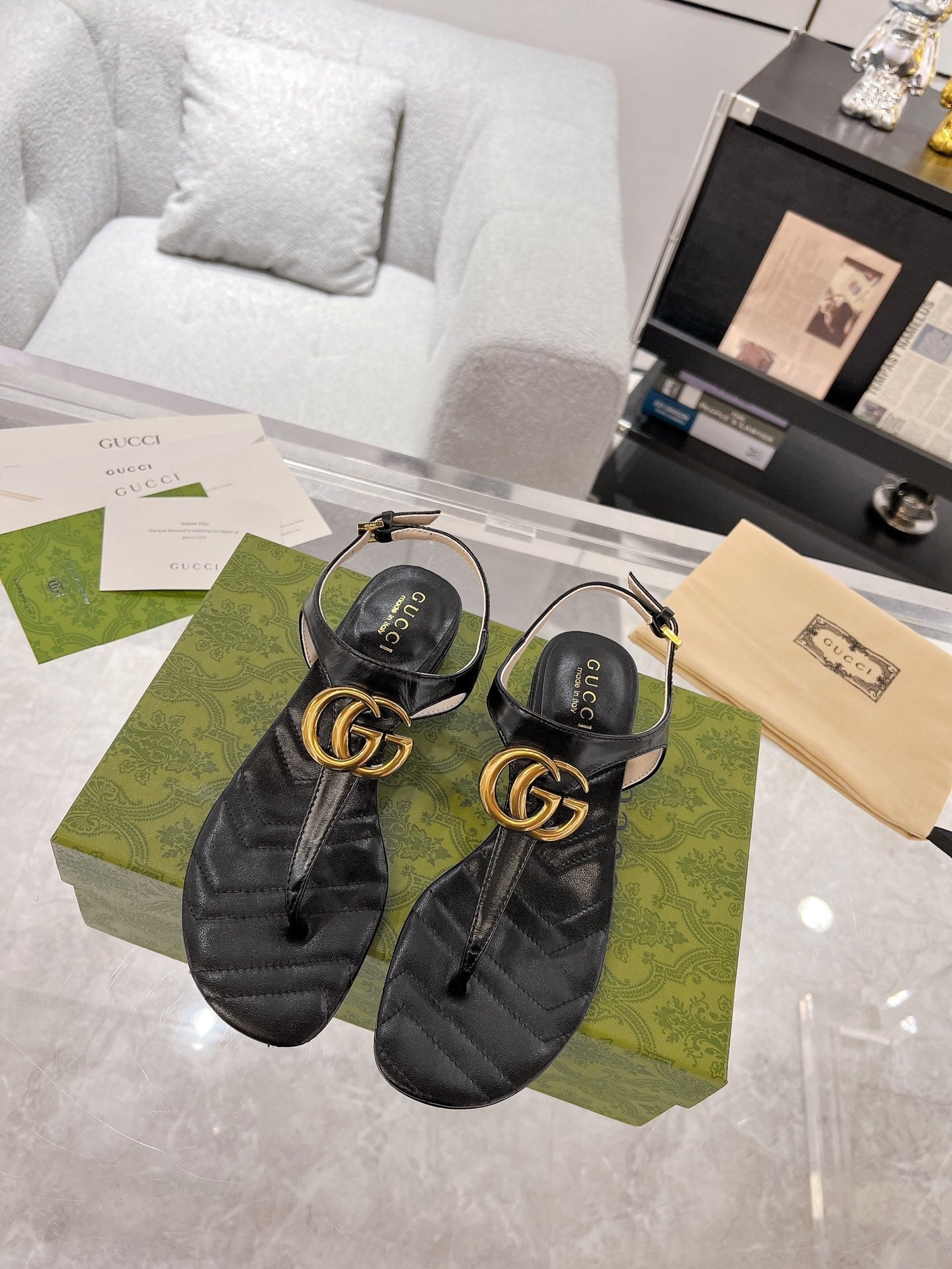 GC Double G Block Heel Thong Sandals Black Leather 292410
