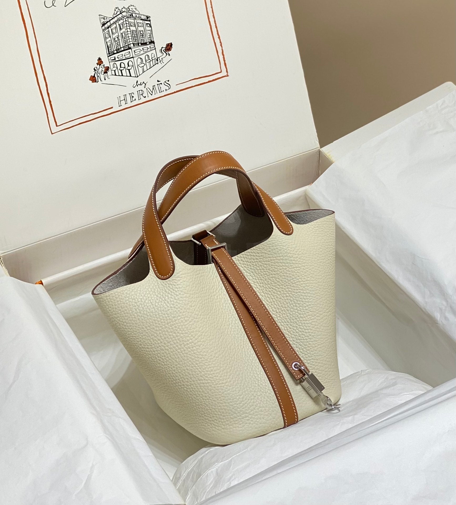 picotin lock 18 white gold togo shw