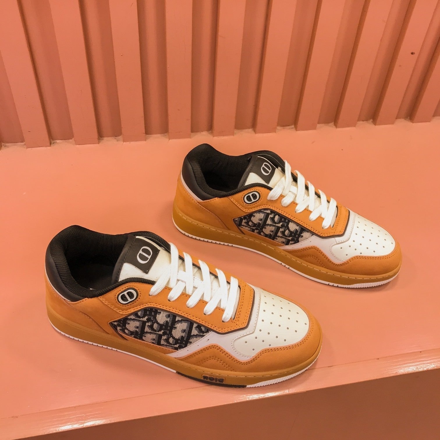 CD B27 LOW-TOP SNEAKER YAM-WHITE CALFSKIN