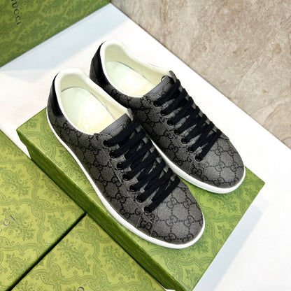 GG Men's Supreme Sneaker Black Canvas 525926