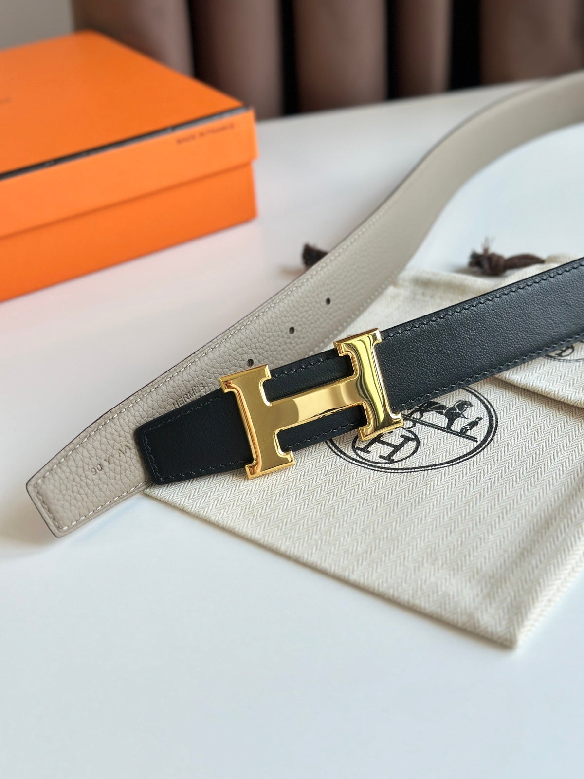 HM Gold H Buckle & Reversible 32mm Belt Beige mix Black leather 124654
