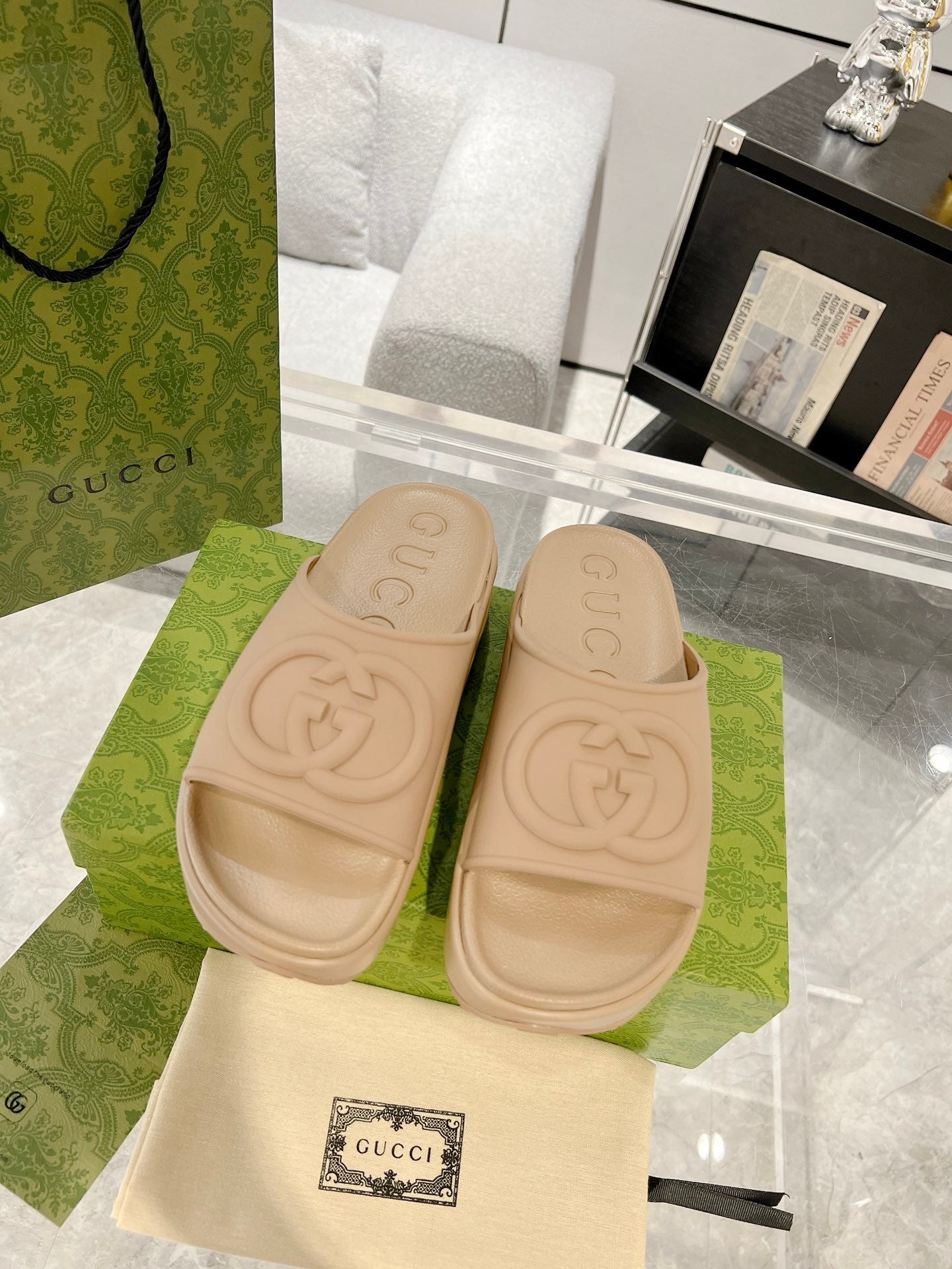 GC 25 Interlocking G 50mm Slide Sandal Beige Cowhide 292384