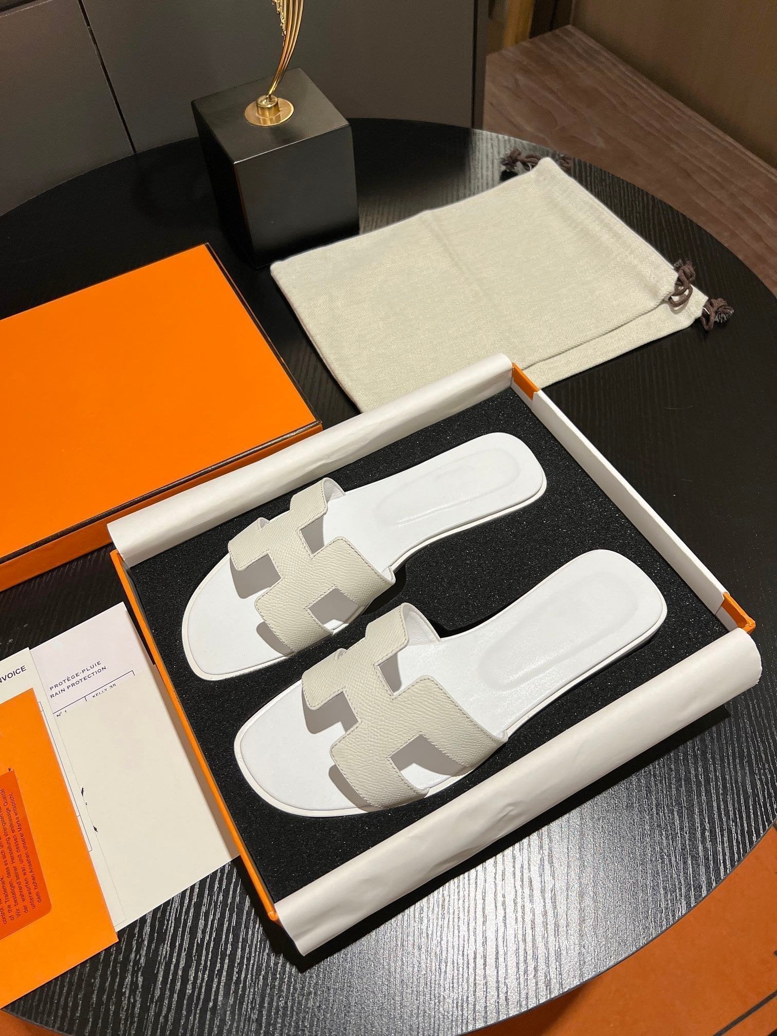 0RAN SANDAL Leather White
