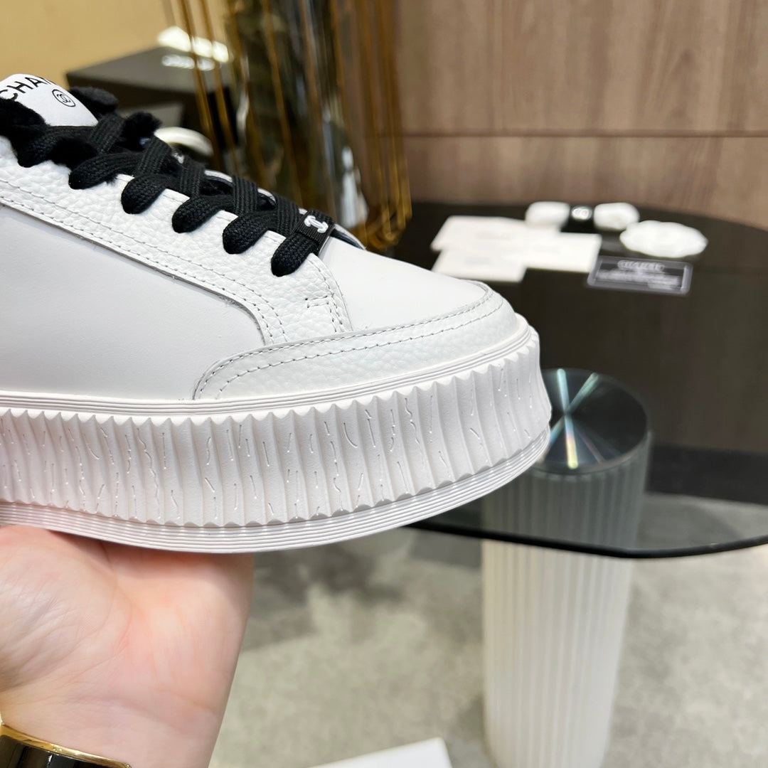 CC Sneaker White Black Cowhide With Fleece Lining 944562