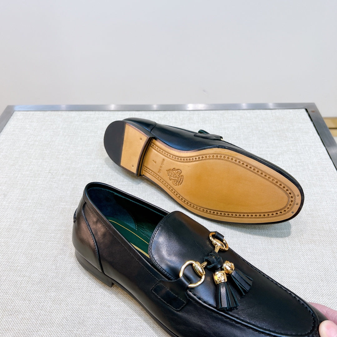 GG Men's Tassel Loafer Black Calfskin 361354