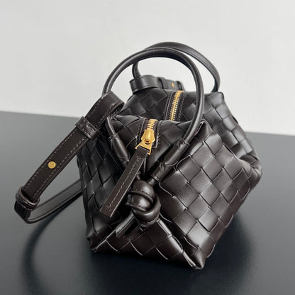 BV Loop Top Handle 19cm Chocolate Lambskin