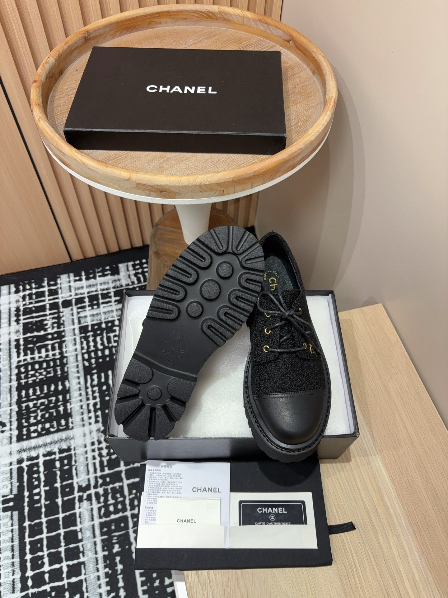 CC OXFORD SHOES IN BLACK TWEED AND CALFSKIN