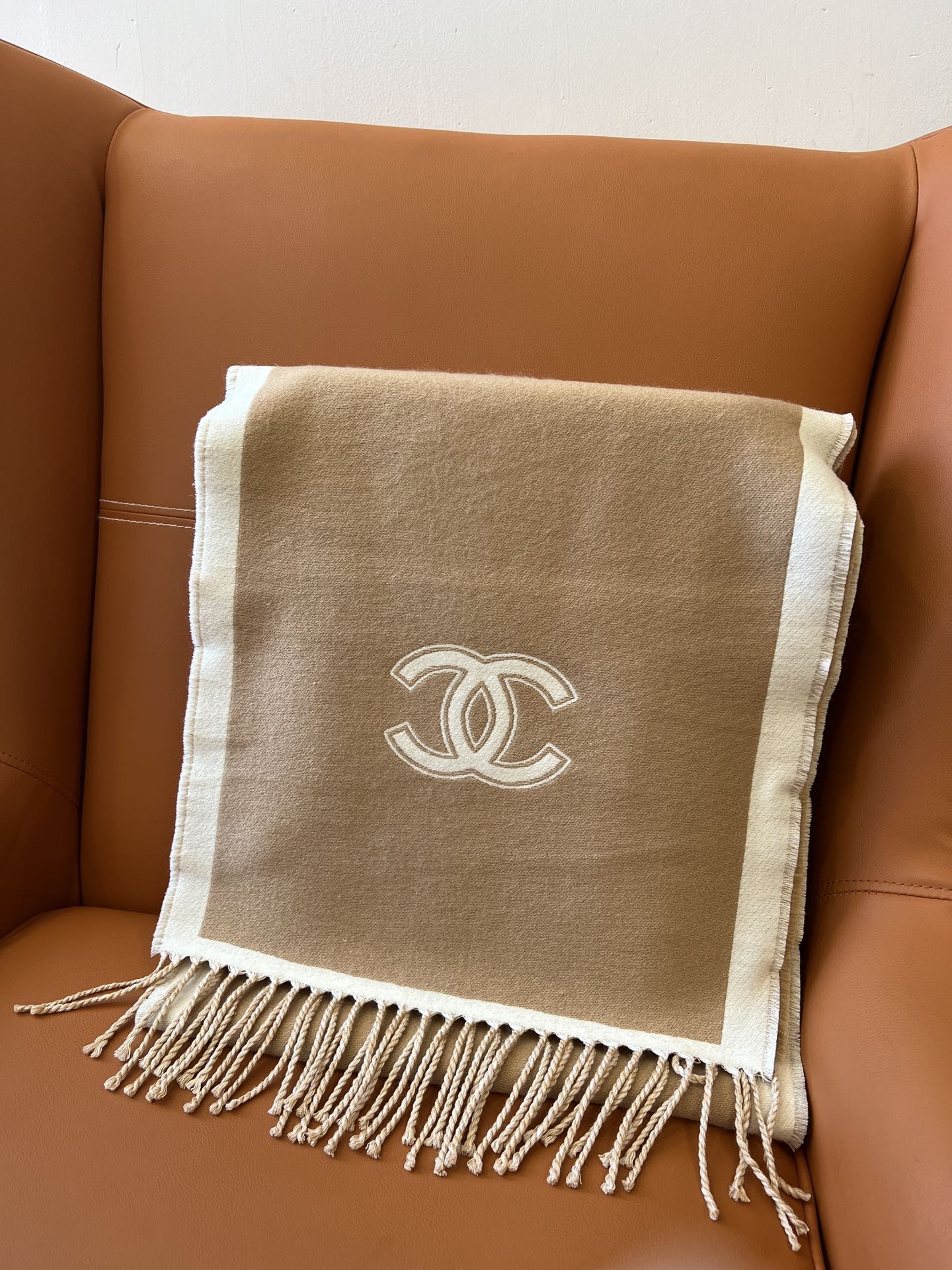 CC Scarf 184 CM In White Mix Brown Wool Fleece 385536
