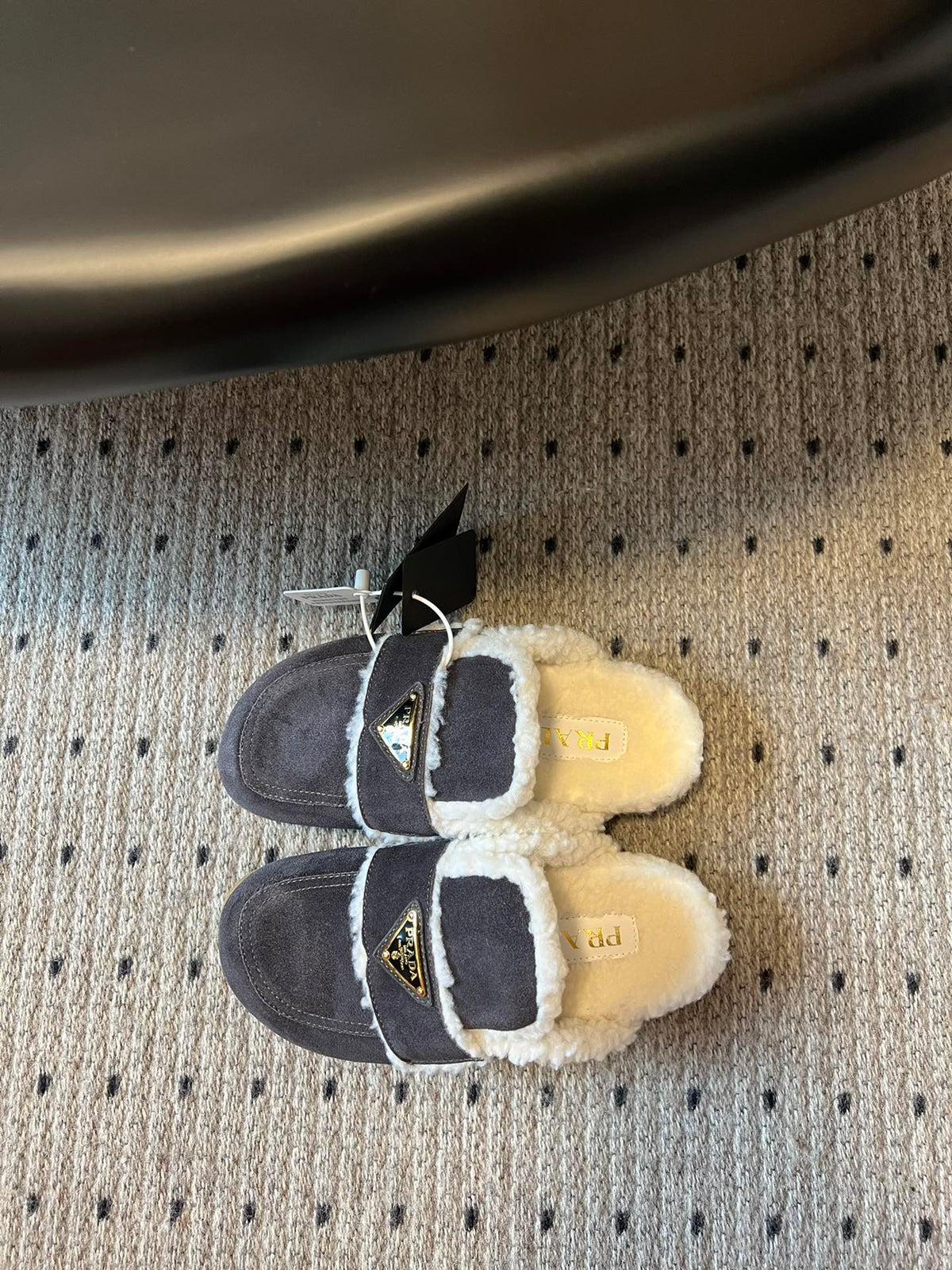 PRA Furry Half-Slipper Dark Gray Suede 478564