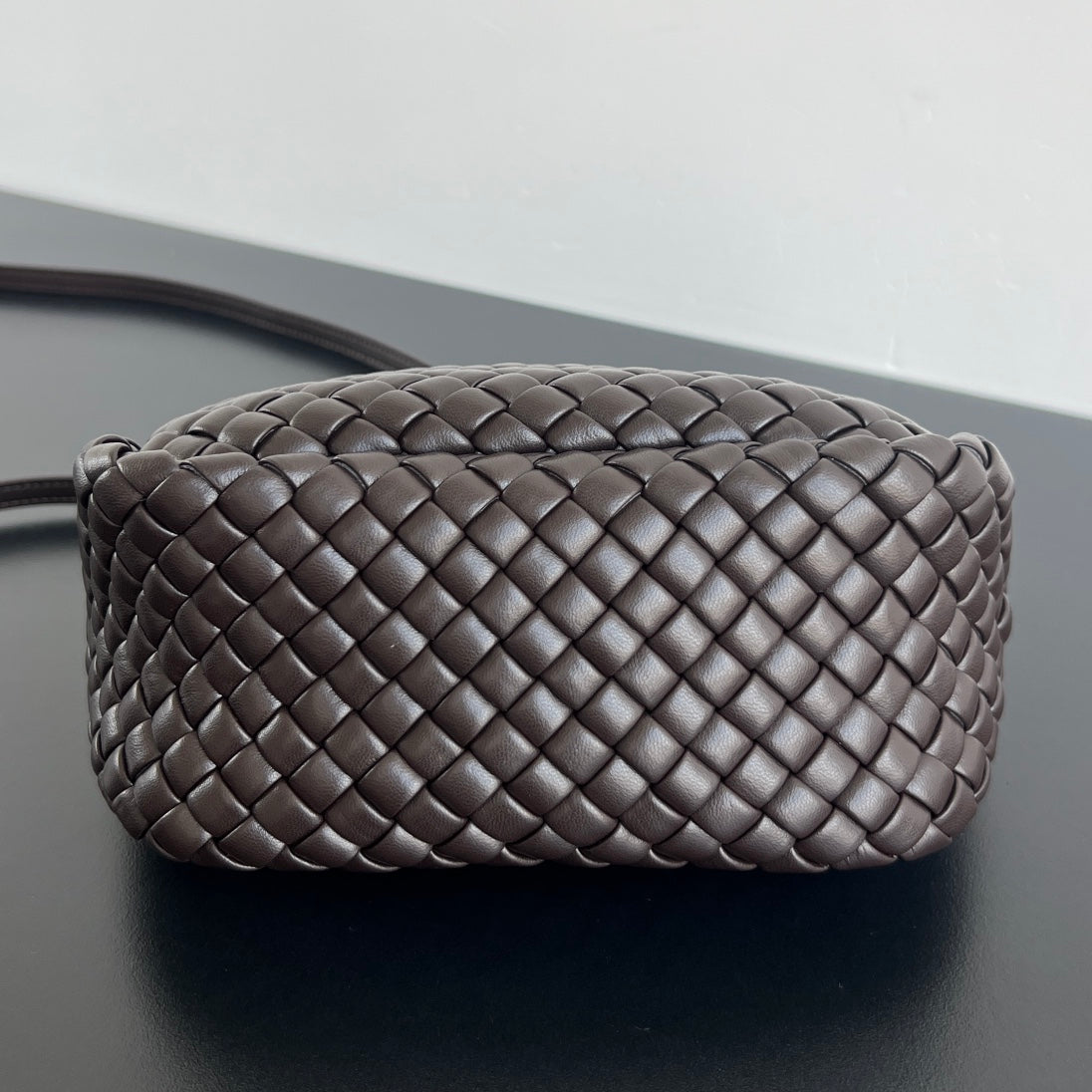 BV Small Cobble Top Handle 23cm Chocolate Lambskin