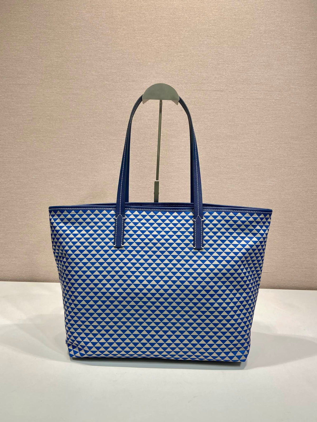 TOTE BAG 33 IN BLUE MIX WHITE TRIANGLE PATTERN EMBROIDERED FABRIC