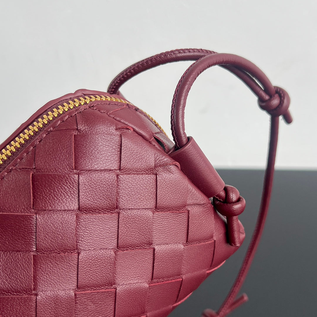 BV Concert Pouch 18.5cm Red Lambskin