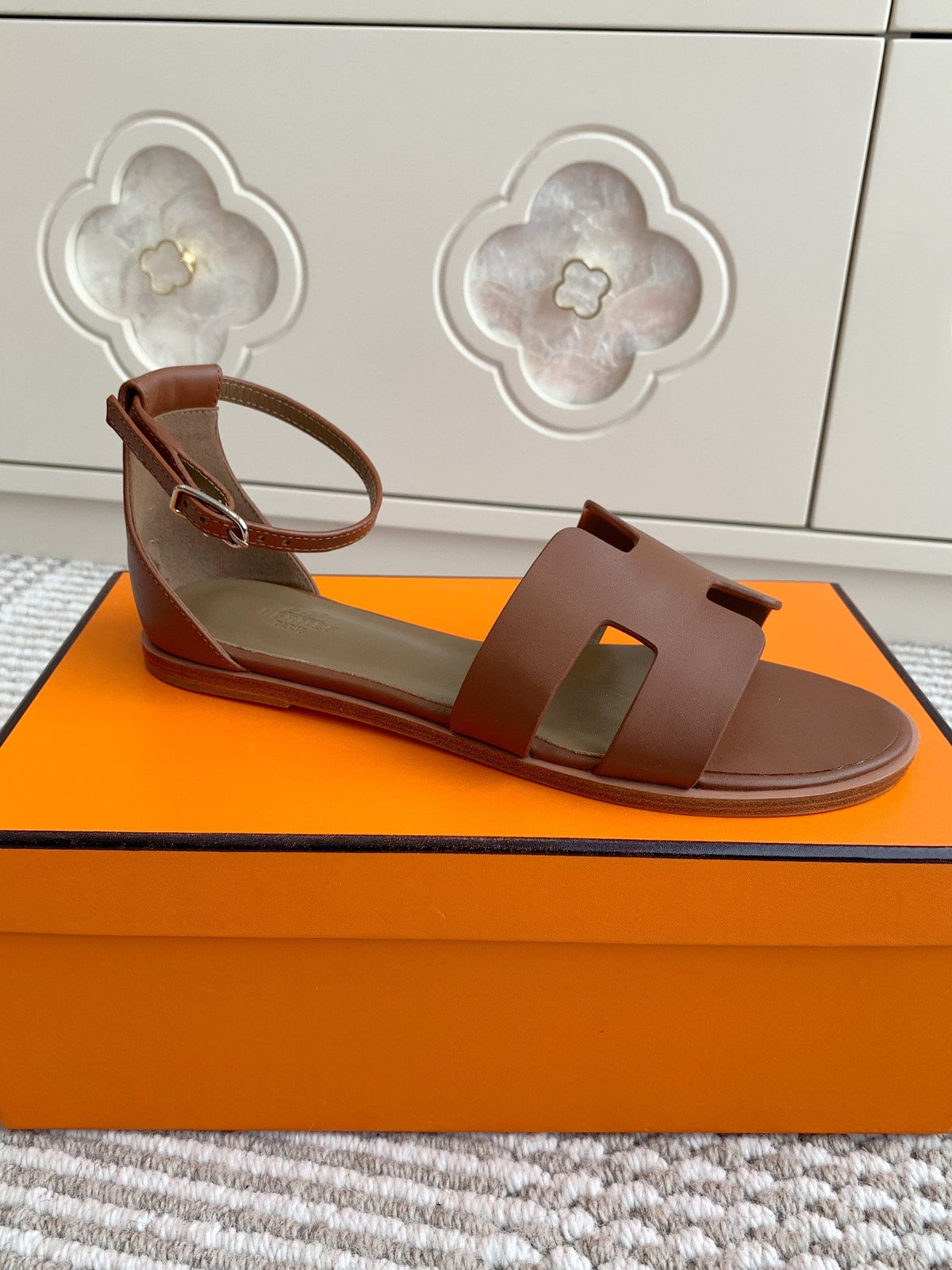 HM Santorini Sandal Etoupe Cowhide 291379