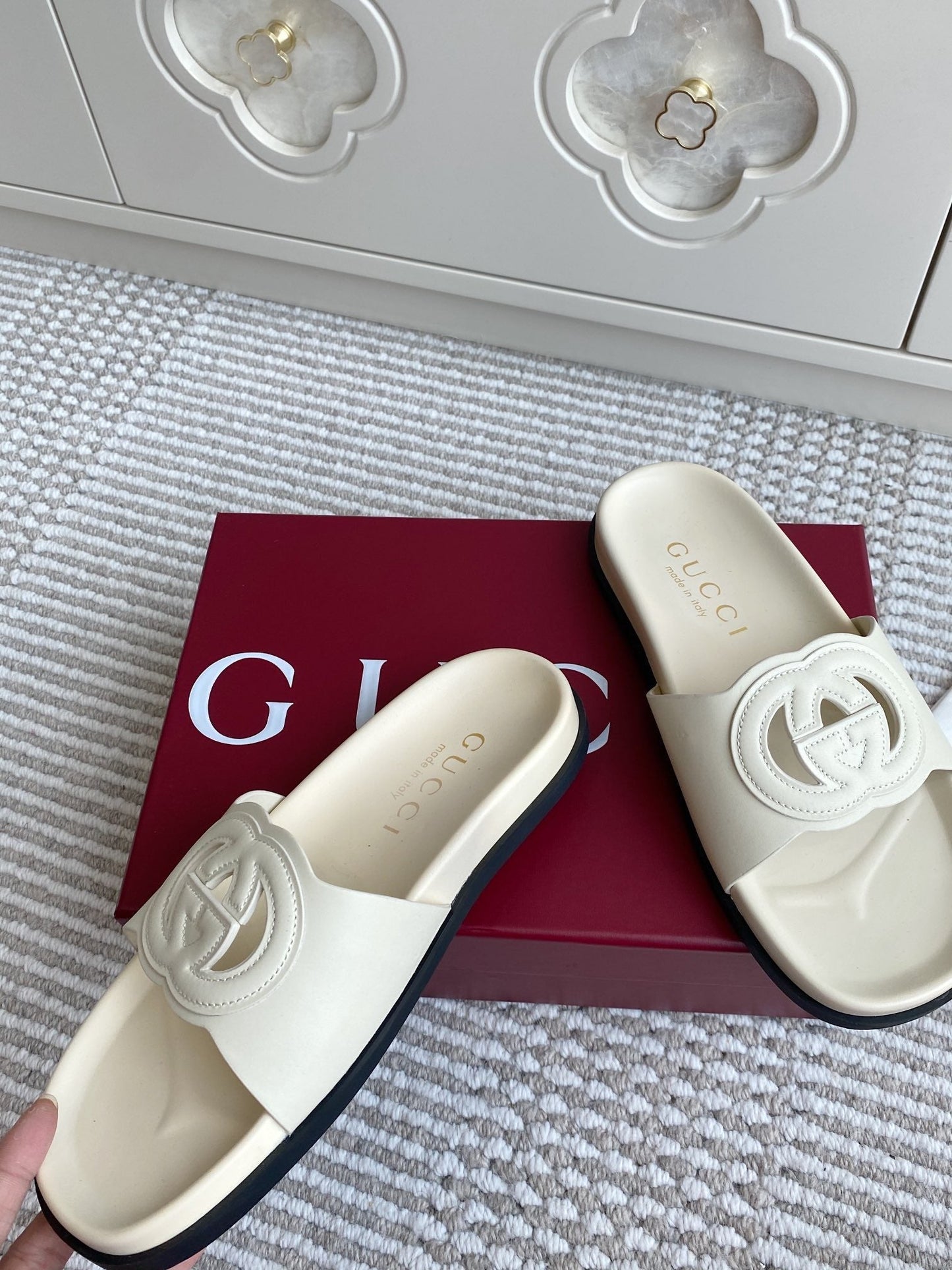 GC Slipper White Cowhide 291036