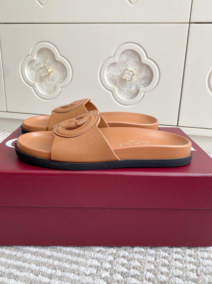 GC Slipper Brown Cowhide 291037