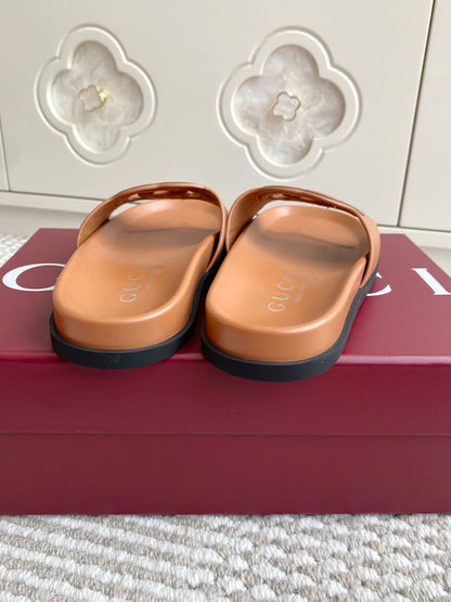 GC Slipper Brown Cowhide 291037