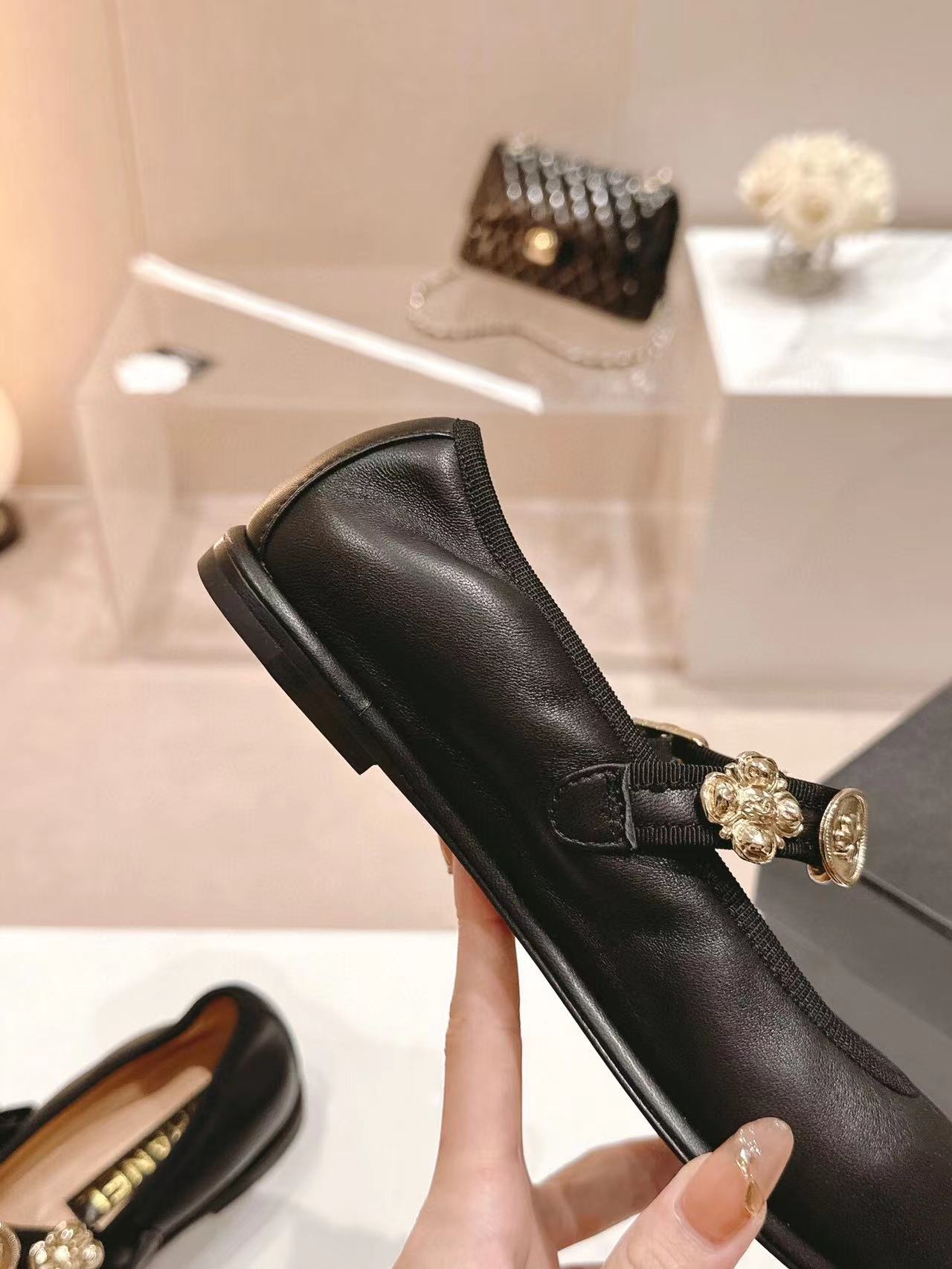 MARY JANE BLACK LAMBSKIN 24