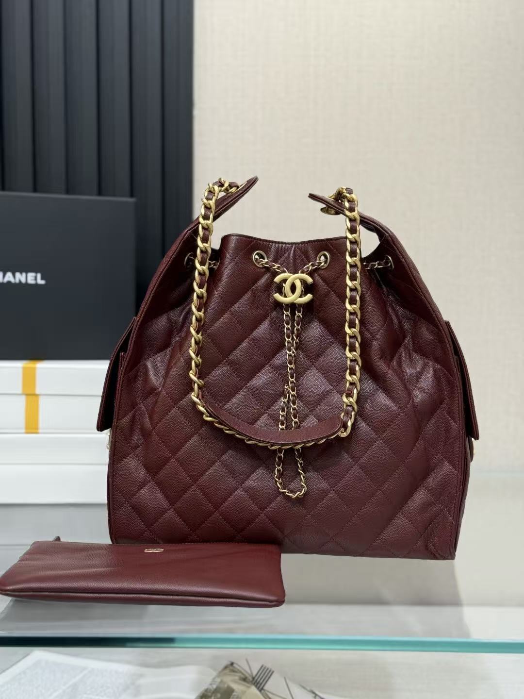 CC 25C Hobo Bags 40 cm Burgundy Calfskin